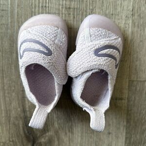 Nike baby swoosh 1